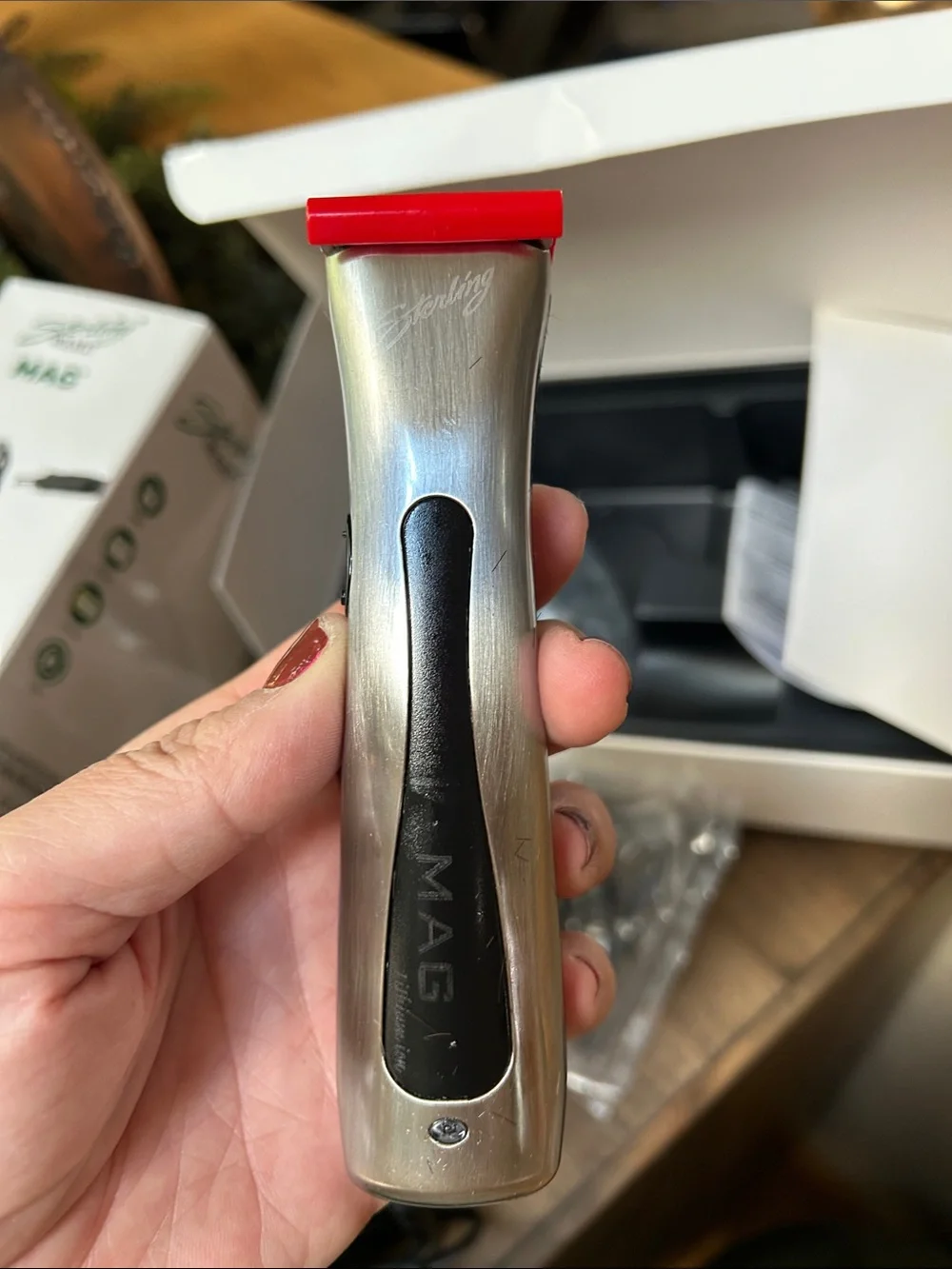 WAHL sterling MAG Lithium-Ion Cordless Trimmer — Silver